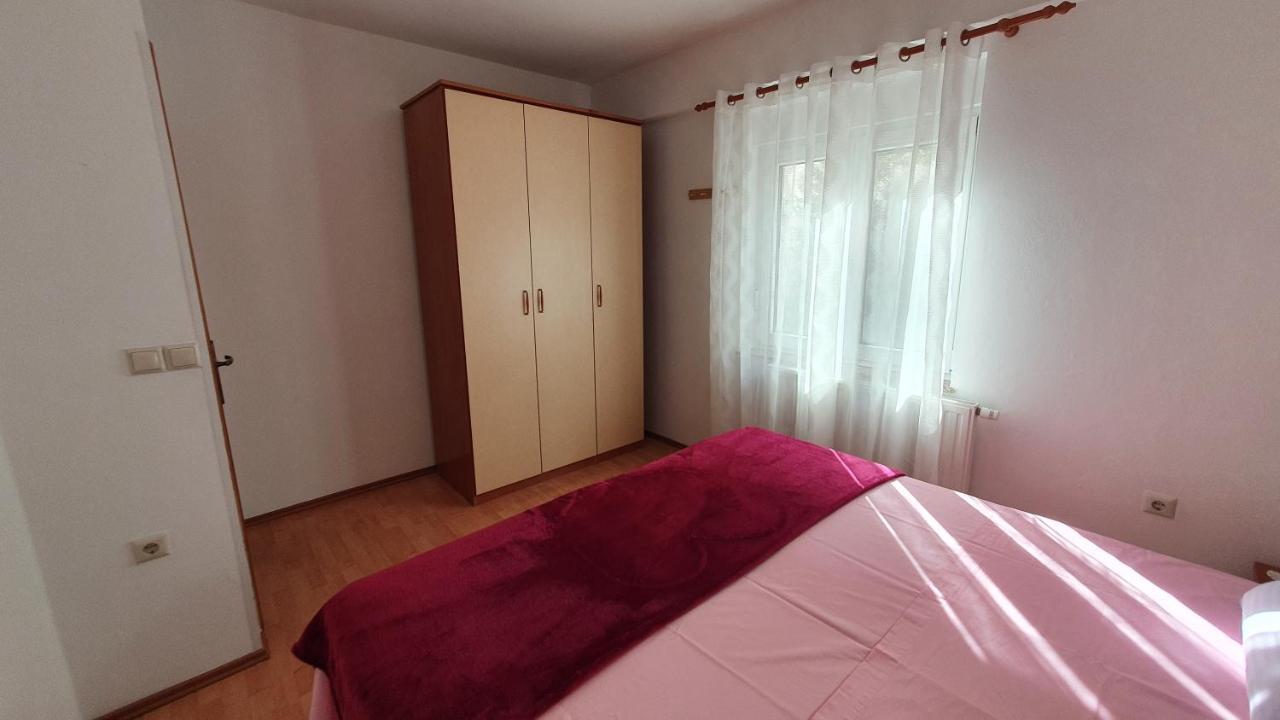 Apartment Nevenka 克尔克 外观 照片